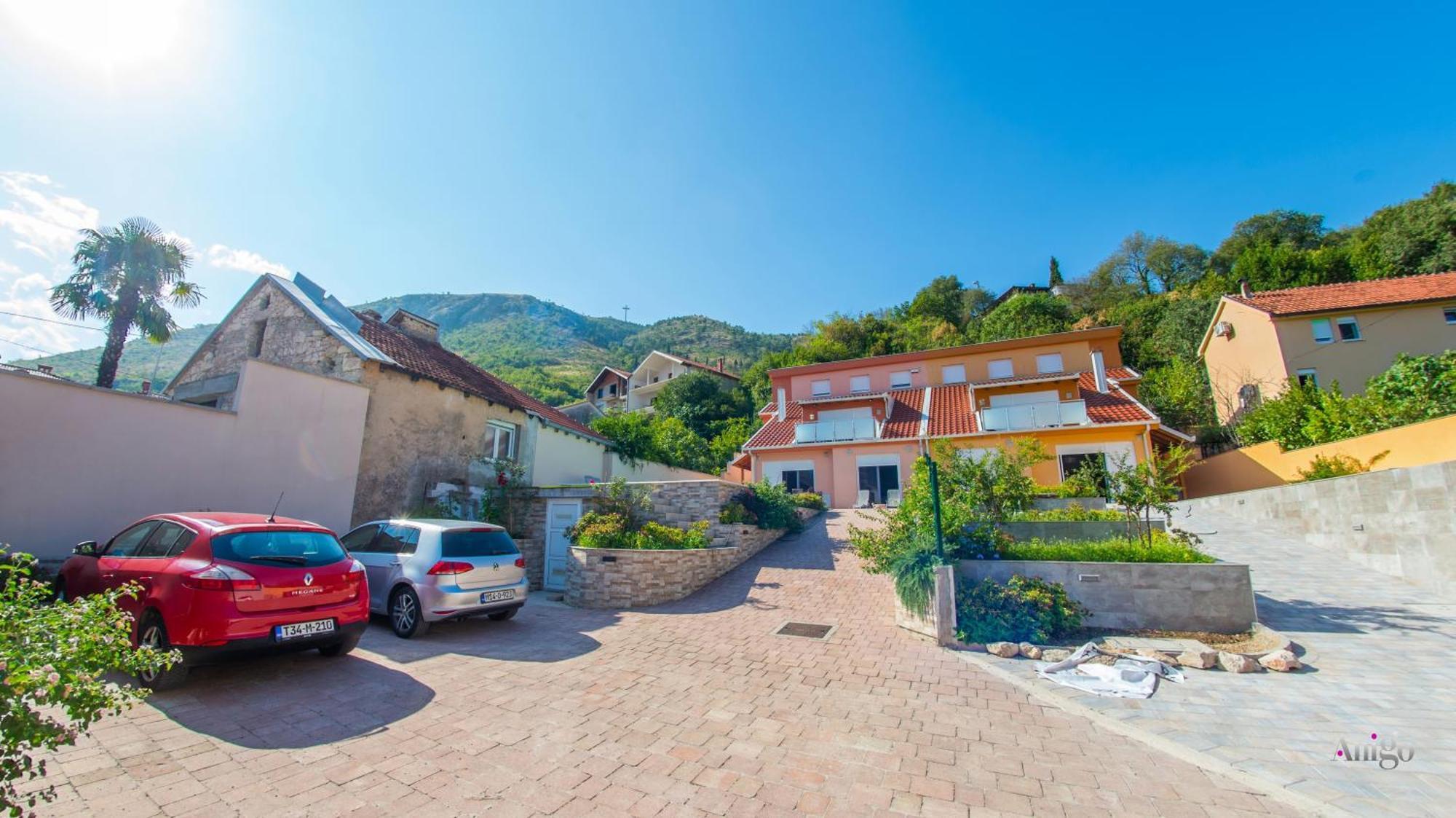 Apartments Enigma - With Private Parking Mostar Exterior photo